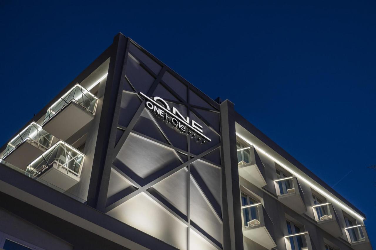 One Design Hotel Rimini Exterior photo